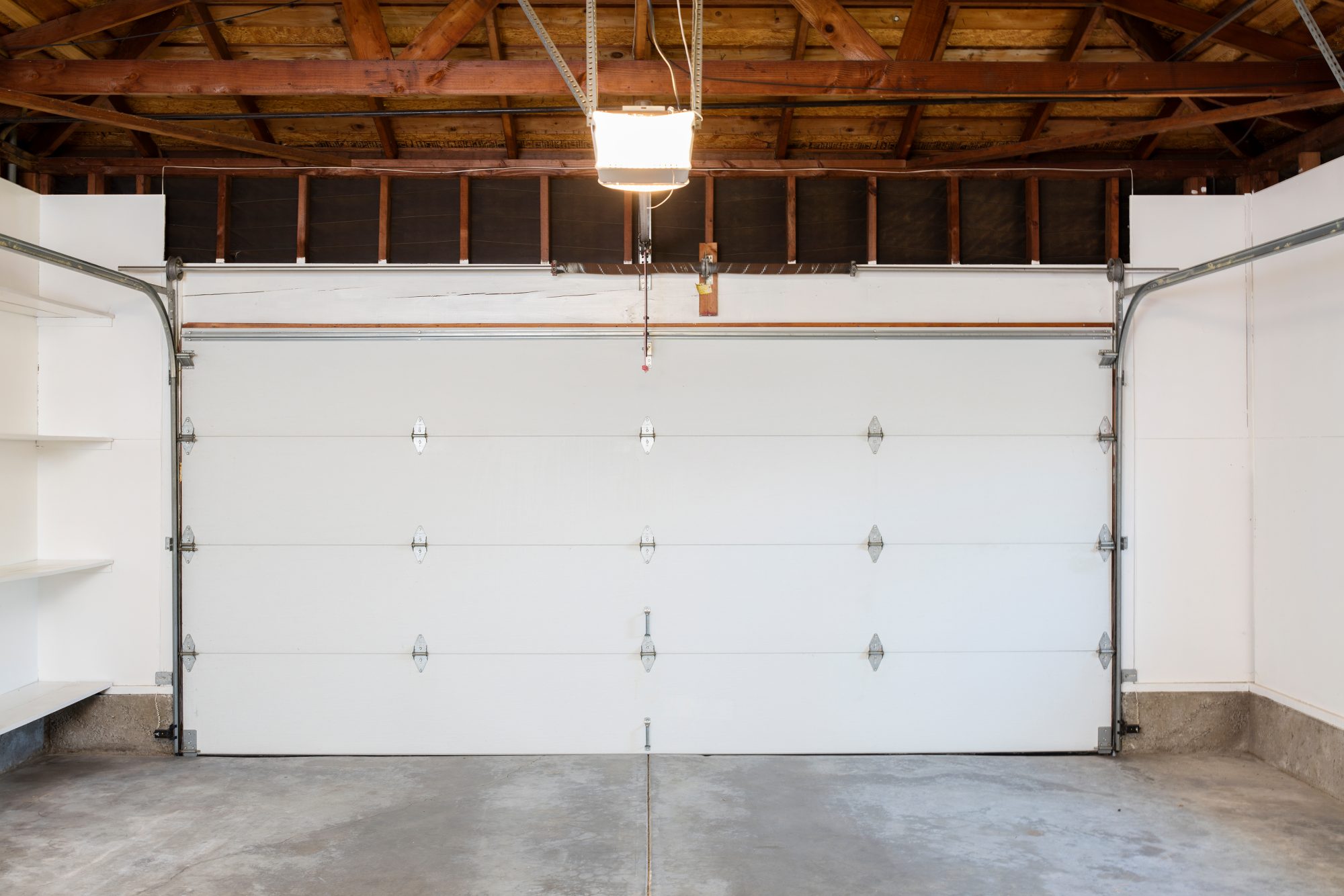 Small Tips to Avoid Big Garage Door Repairs